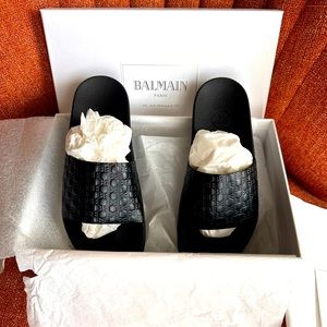 Balmain Slides (RUNS SMALL)